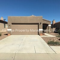 Building Photo - Super Cute 2Bd/2Ba Green Valley Home!!