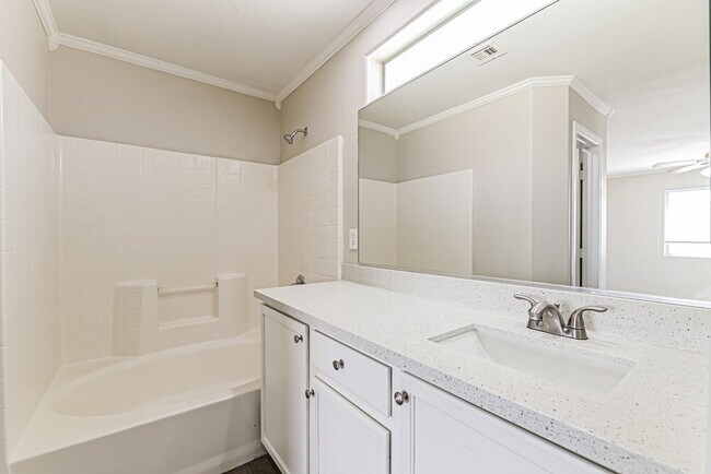 Building Photo - 217 Bella Matese Ave