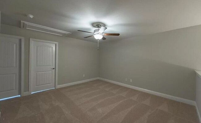 Building Photo - 713 Lowveld Dr