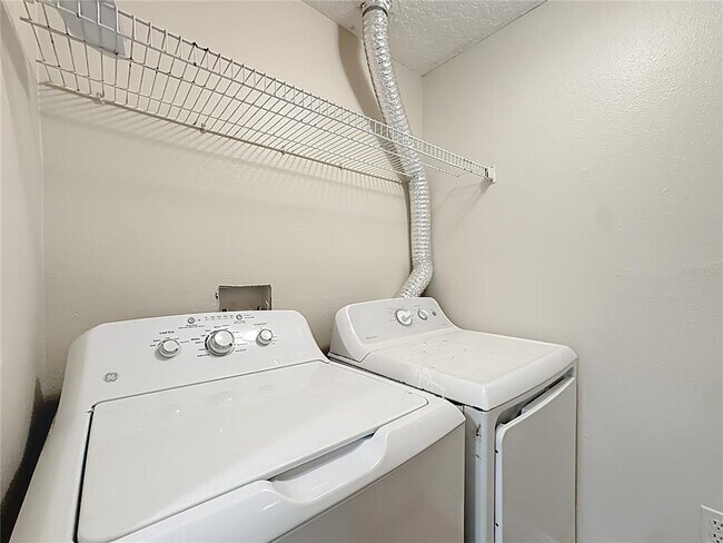 Building Photo - 5560 Metrowest Blvd