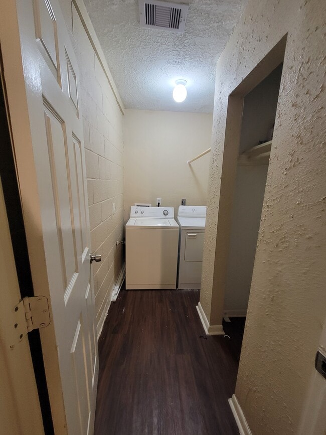 Closet and laundry - 126 Gulf Pump Rd