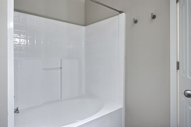 Building Photo - Updated, DuPont 3 BR home with AC for rent.