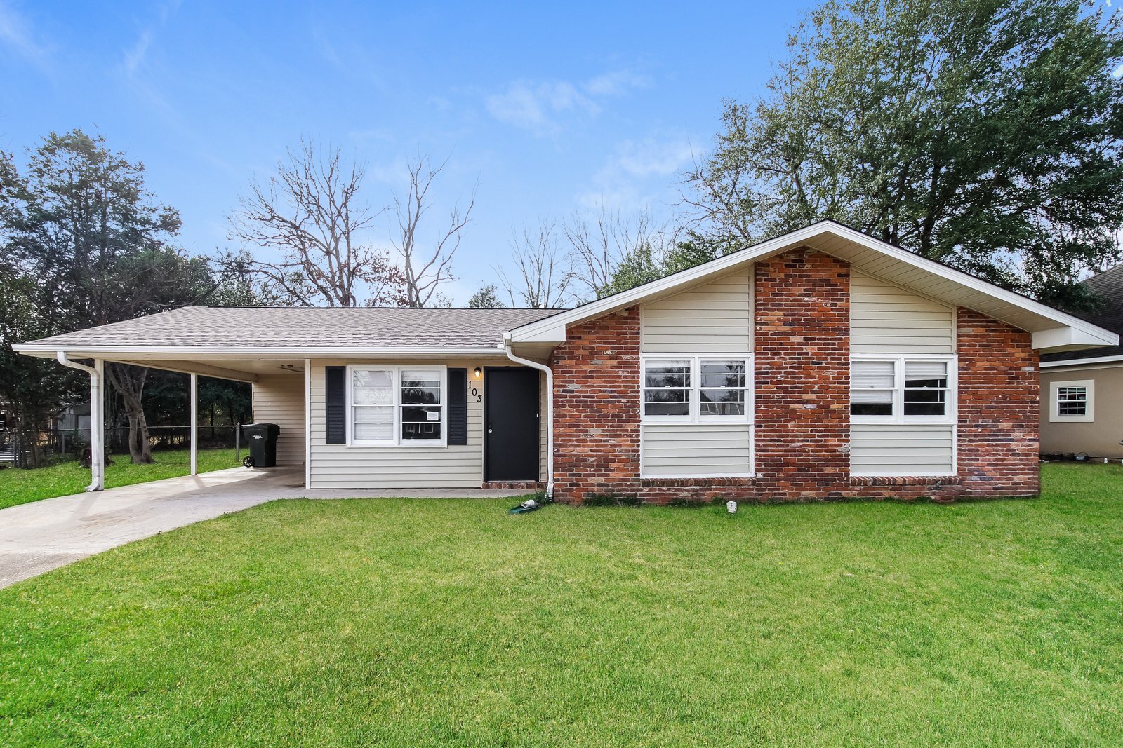 Building Photo - 103 Galahad Dr