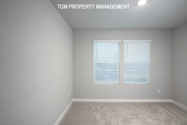 Building Photo - 18818-18813 13th Ave W