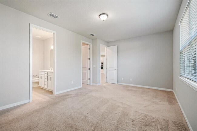 Building Photo - 5685 Arborvista Dr