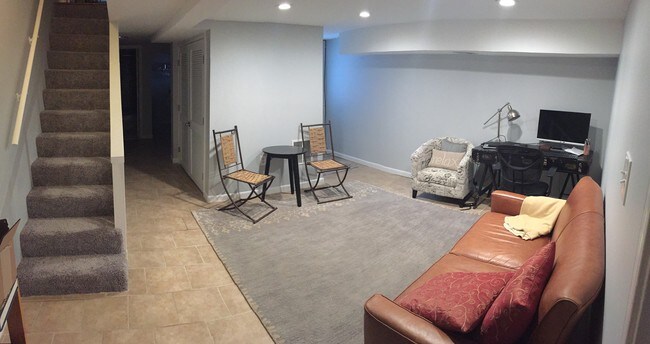 Living room - 602 Columbia Rd NW
