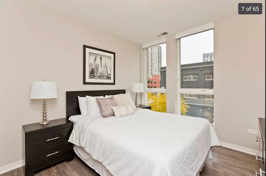 Building Photo - 1429 N Wells St