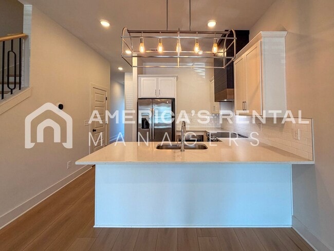 Building Photo - 1108 Windsor Sq
