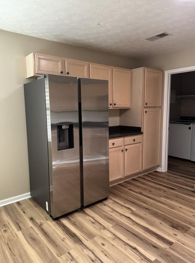 Building Photo - 2116 Allegheny Way