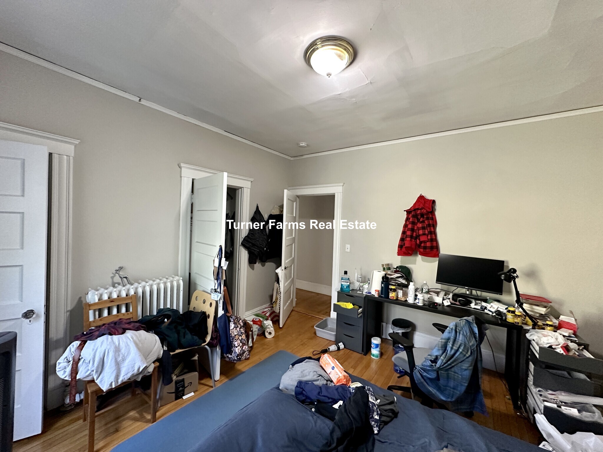 Building Photo - 8A Forest St