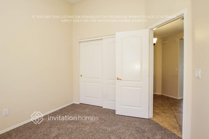 Building Photo - 13146 W Alvarado Cir