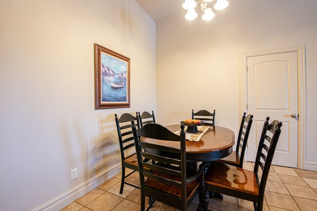 Building Photo - 358 S 550 W