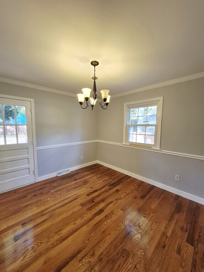 Building Photo - 2402 Fon Du Lac Rd