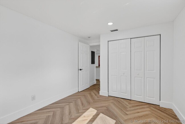 Building Photo - 2302 Cortez Blvd