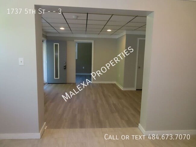 Building Photo - 1737 5th St