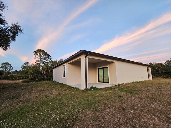 Building Photo - 5002 Gramercy Rd