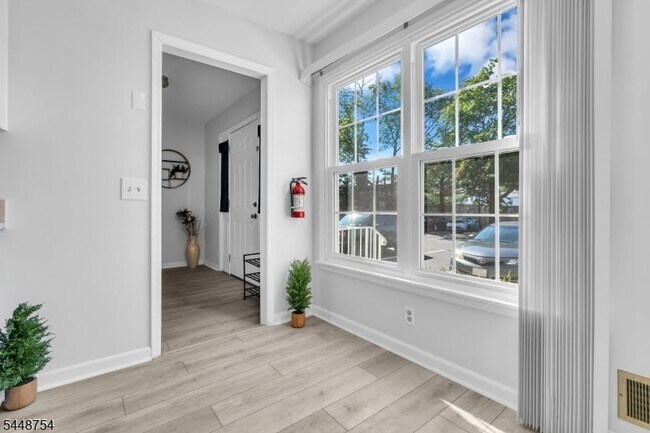 Building Photo - 14 Giles Biondi Ct