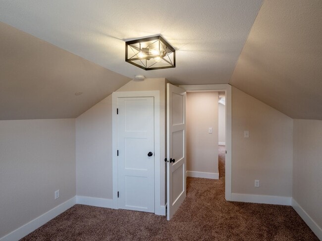 Building Photo - Westwood