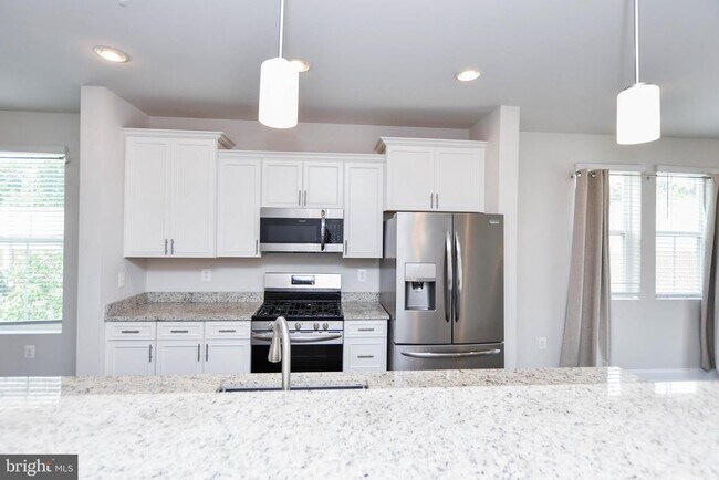 Building Photo - 7102 Druce Way