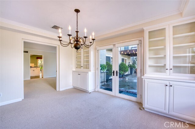 Building Photo - 2641 Alta Vista Dr