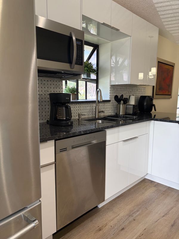 Building Photo - 8107 Summerbreeze Ln