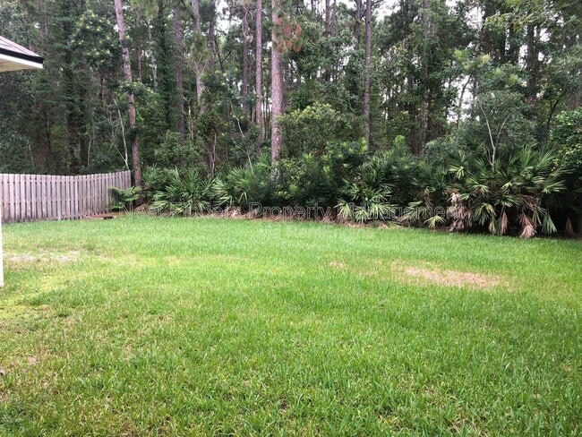 Building Photo - 12857 Chets Creek Dr N