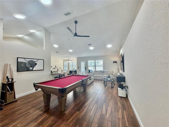 Building Photo - 6248 SW 48th Ave