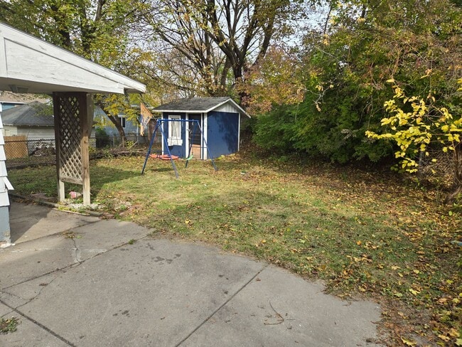 Building Photo - 128 Dale St