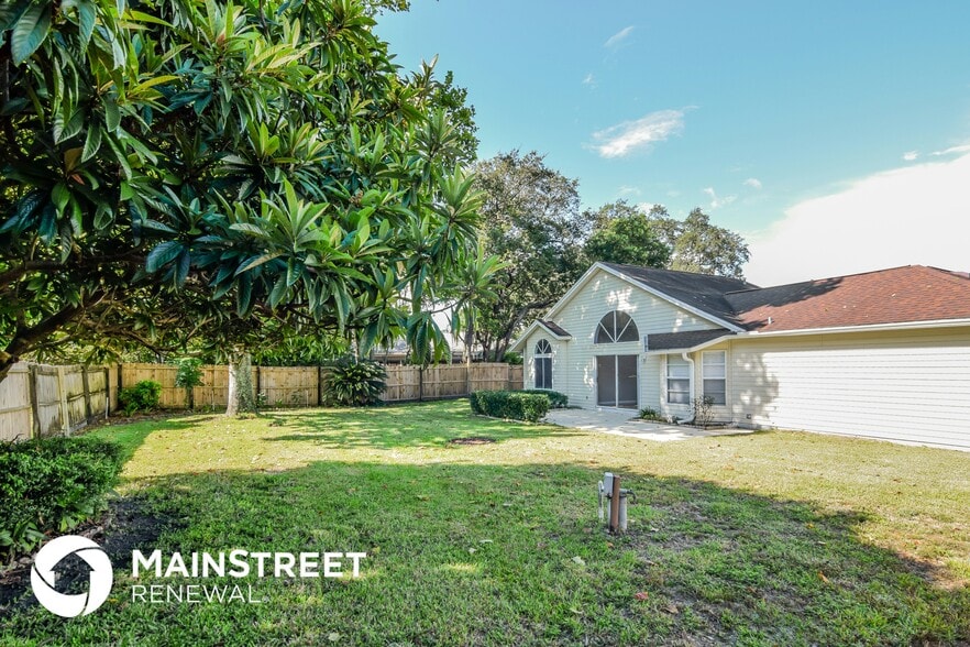 Building Photo - 1208 Altoona Ave