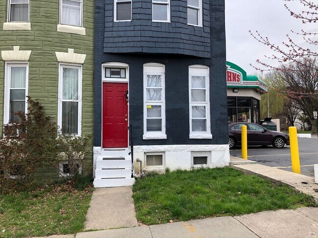 Building Photo - Charming 2 Bedroom/1 Bathroom Townhome in Abell, Baltimore, MD!
