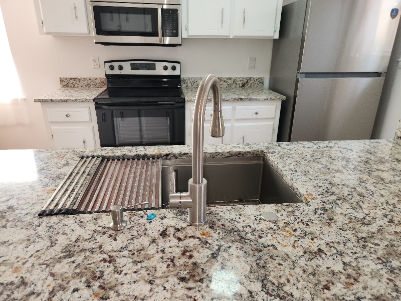 Building Photo - 301 Hidden Glen Way