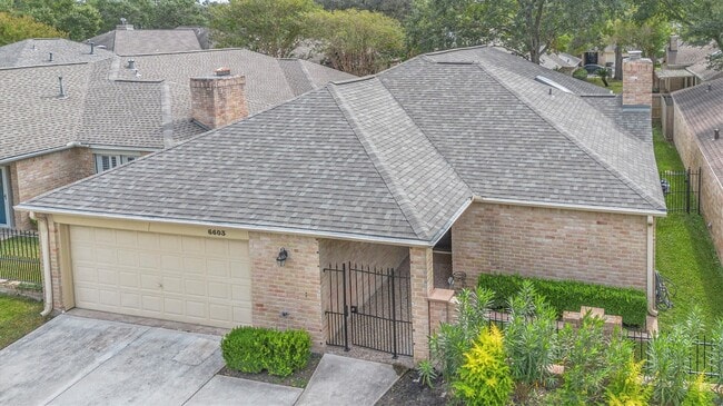 Building Photo - 6603 Pauma Dr