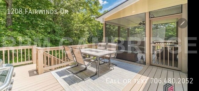 Building Photo - 1208 Fairwinds Dr