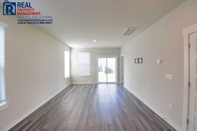 Building Photo - Beautiful 3 bedroom+loft townhome with an attached garage! Triple Blackman schools