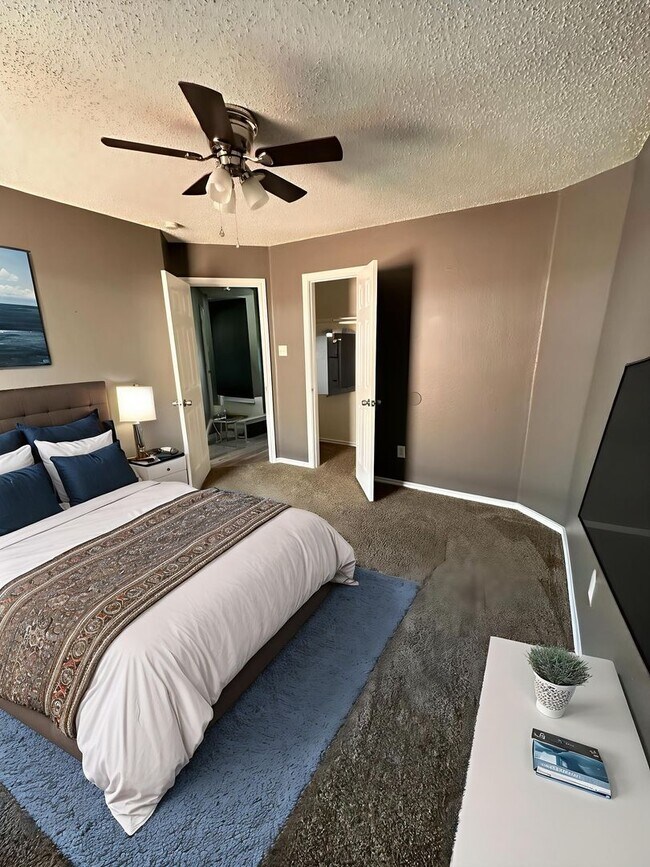 Building Photo - SPACIOUS REMODELED HOME NEAR MAJOR ARLINGT...