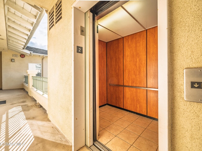 Building Photo - 1256 E Main St