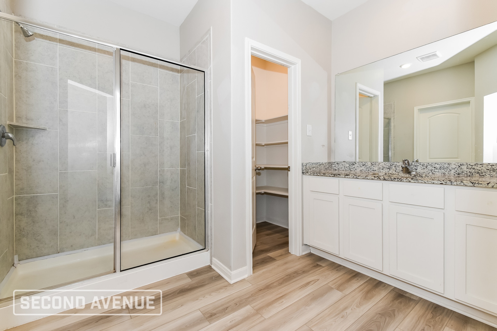 Building Photo - 2005 Erlinda Dr