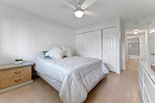 Building Photo - 15075 Witney Rd