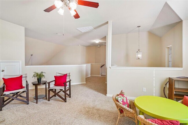 Building Photo - 174 Black Swan Pl