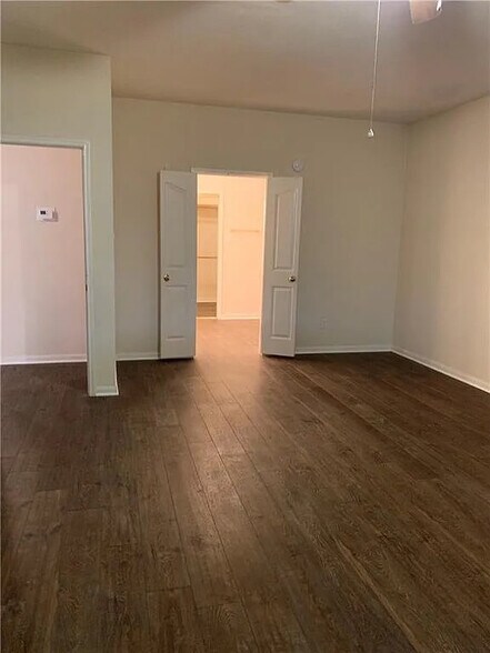 Building Photo - Room in House on Fort Grant Dr