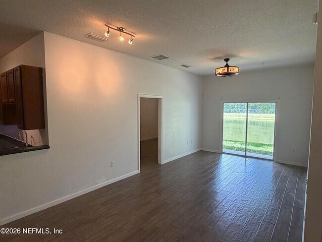 Building Photo - 7071 Deer Lodge Cir