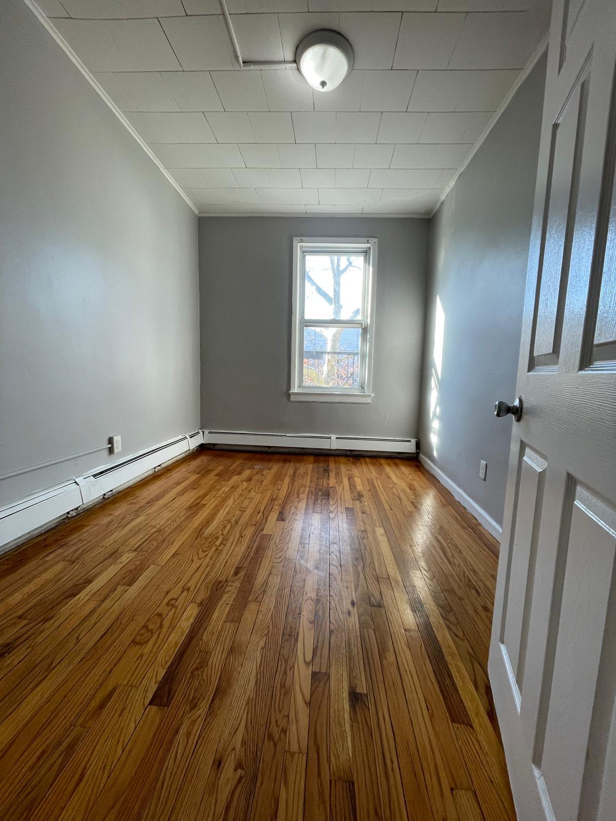 42 Rutgers Ave 3 - 41 Rutgers Ave