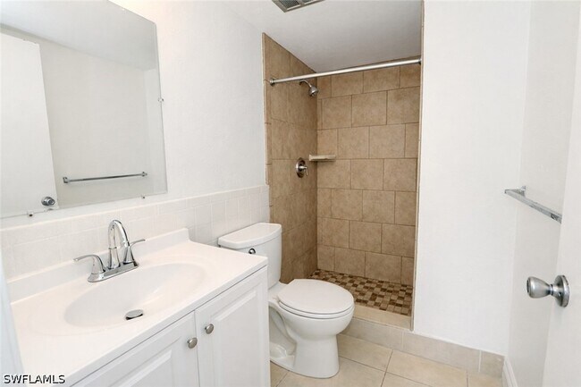 Building Photo - 2828 Jackson St