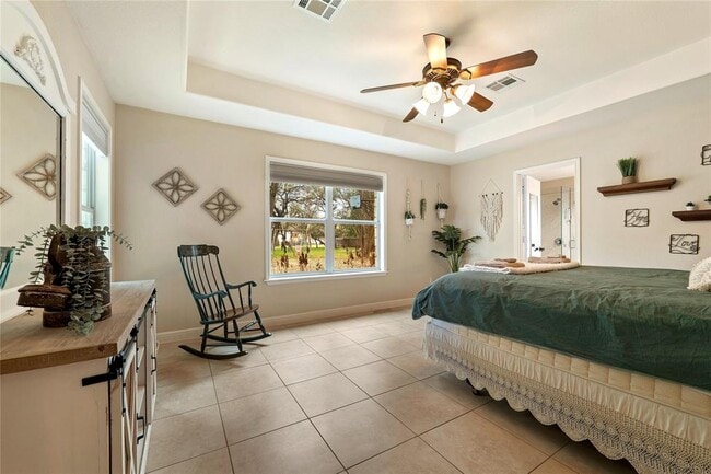 Building Photo - 3701 Del Robles Dr