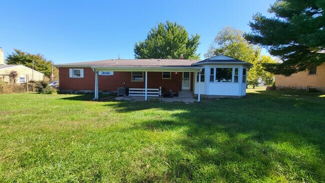 Building Photo - 10146 Baughman Rd