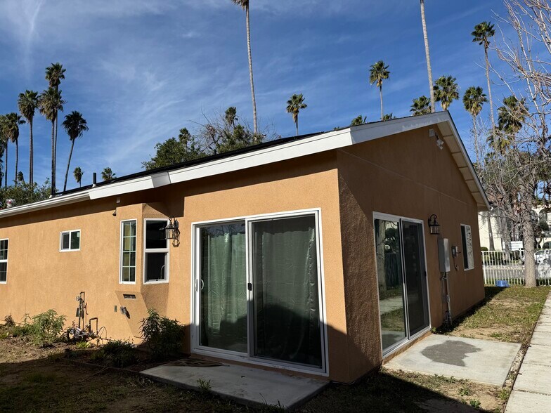 Building Photo - 20352 Sherman Way