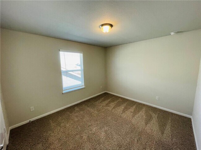 Building Photo - 243 Clear Fork Loop