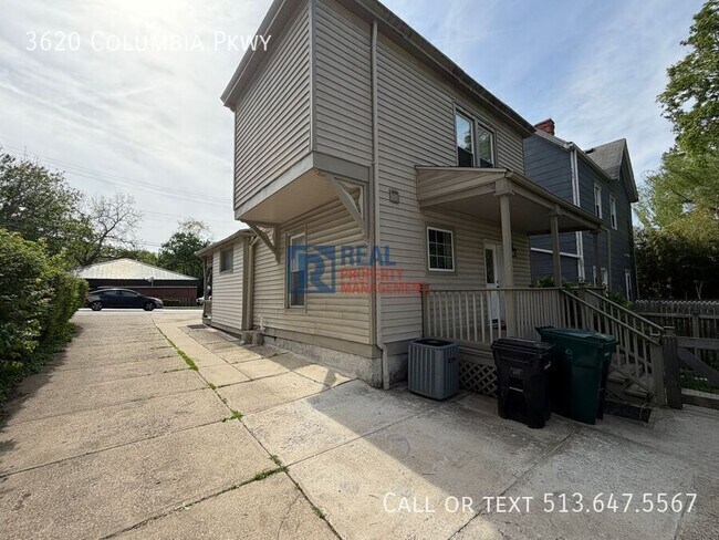 Building Photo - 3620 Columbia Pkwy