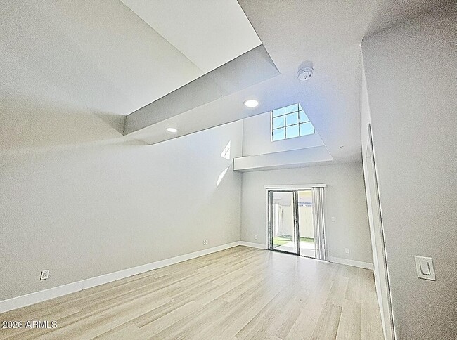 Building Photo - 15677 N 29th St