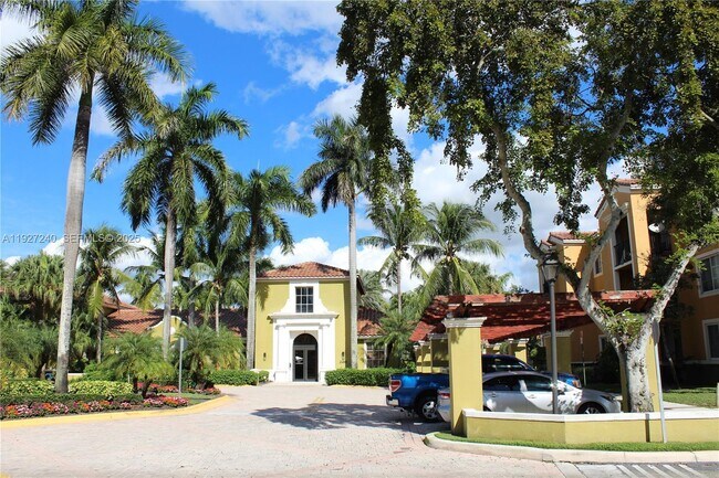 Building Photo - 2351 W Preserve Way